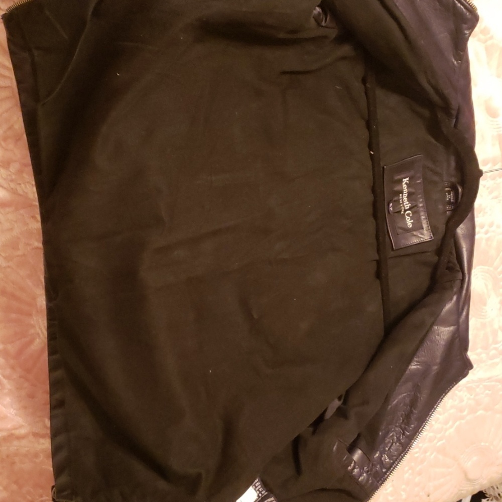 Kenneth Cole - Picture 2 of 4